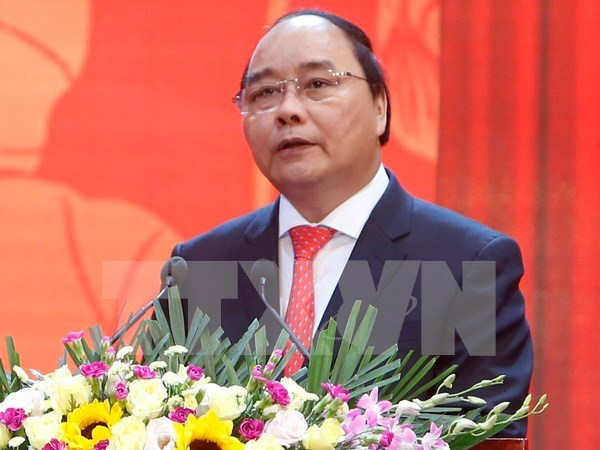 Premier vietnamita rinde homenaje al presidente Ho Chi Minh hinh anh 1
