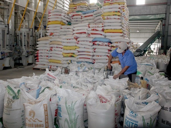 Exportacion de arroz vietnamita preve alcanzar 5,2 millones de toneladas en 2017 hinh anh 1