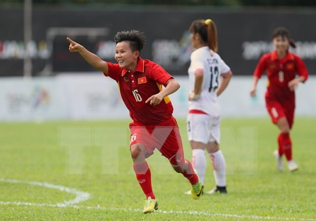 Equipo femenino de futbol de Vietnam vence a Myanmar hinh anh 1