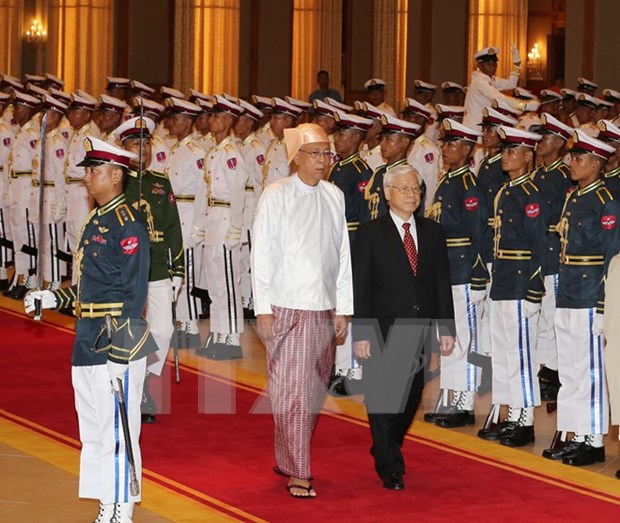 Vietnam y Myanmar firman cuatro documentos de cooperacion hinh anh 1