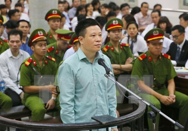 Policia vietnamita inicia procedimiento legal contra funcionarios de PVN hinh anh 1