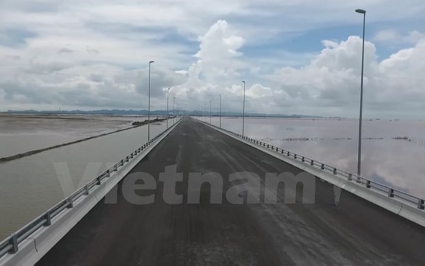 Entra en operacion el puente sobre el mar mas largo de Vietnam hinh anh 1
