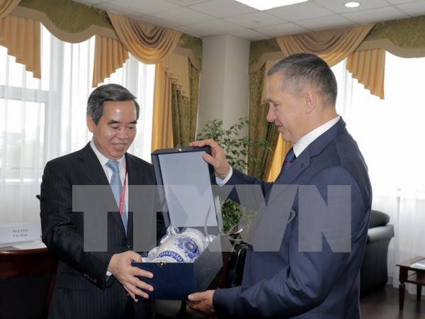 Dirigente vietnamita destaca potencial de cooperacion con Lejano Oriente ruso hinh anh 1