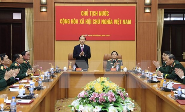 Presidente de Vietnam insta a construir un ejercito revolucionario y moderno hinh anh 1