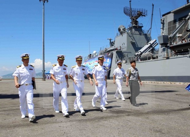 Buques de la Marina de Sudcorea visitan ciudad vietnamita de Da Nang hinh anh 1