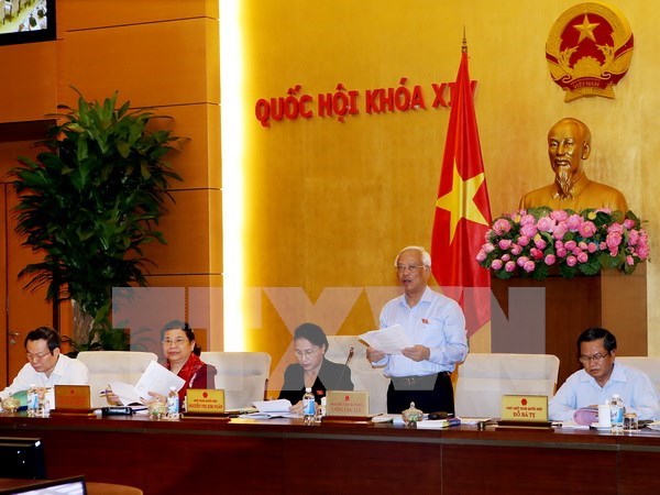 Comite del Parlamento vietnamita debate medidas para promover lucha anticorrupcion hinh anh 1