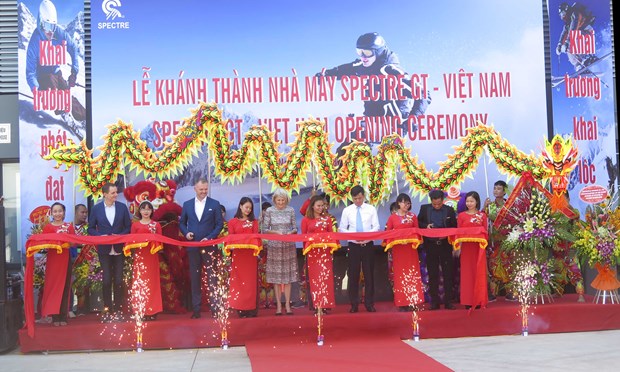 Empresa danesa inaugura fabrica de ropa deportiva en provincia vietnamita de Nam Dinh hinh anh 1