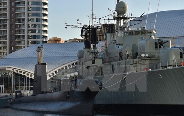 Buques de la Armada australiana visitan Filipinas hinh anh 1