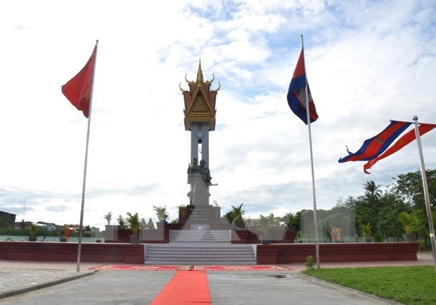Inauguran monumento de Amistad Vietnam-Camboya en Koh Kong hinh anh 1