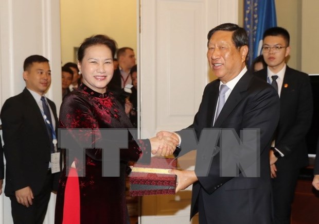 China y Vietnam priorizan asociacion de cooperacion estrategica integral hinh anh 1