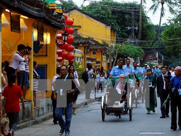Turismo vietnamita continua con tendencia alcista hinh anh 1