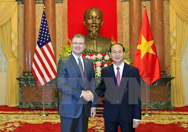 Presidente de Vietnam recibe a embajadores de Nigeria, Grecia y Estados Unidos hinh anh 1