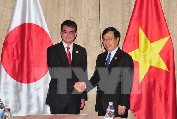 Japon y WEF reiteran apoyo a Vietnam en impulso de desarrollo nacional hinh anh 1