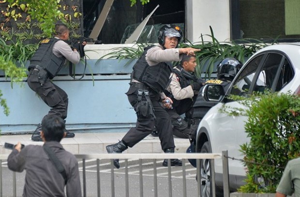 Policia de Indonesia elimina a yihadistas hinh anh 1