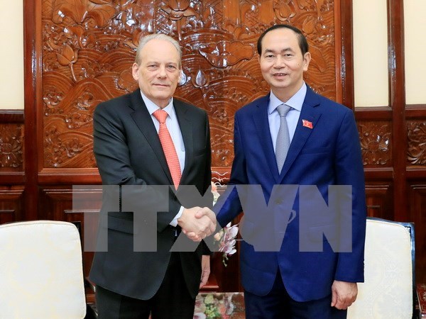 Vietnam destaca relaciones multifaceticas con Uruguay hinh anh 1