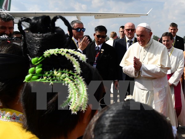 El Papa Francisco inicia primera visita de un pontifice a Myanmar hinh anh 1