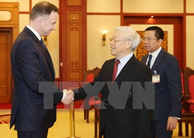 Maximo lider politico de Vietnam afirma amistad con Polonia hinh anh 1