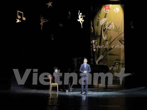 Velada musical brinda ambiente del ano nuevo a comunidad de vietnamitas en Rusia hinh anh 1