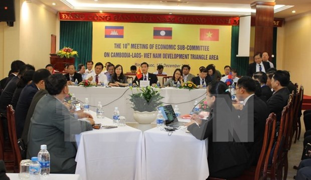 Vietnam, Laos y Camboya fortalecen cooperacion comercial regional hinh anh 1