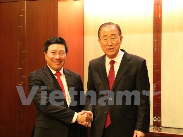 Vicepremier y canciller de Vietnam efectua visita oficial a Sudcorea hinh anh 1