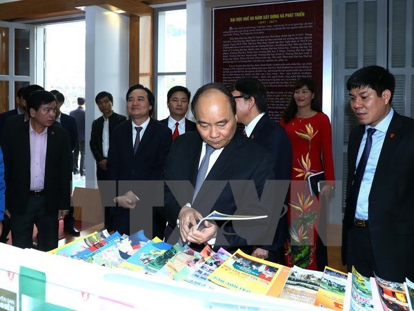 Premier insta a Thua Thien-Hue a aprovechar las ventajas del turismo hinh anh 1