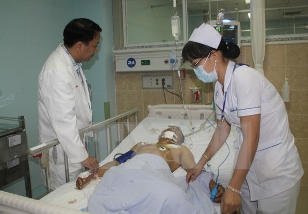 Vietnam por garantizar acceso de todo el pueblo a servicios medicos hinh anh 1