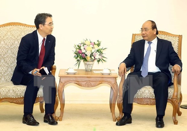Premier de Vietnam recibe al director general de Doosan Vina hinh anh 1