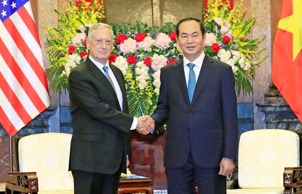 Presidente de Vietnam recibe a secretario de Defensa de Estados Unidos hinh anh 1