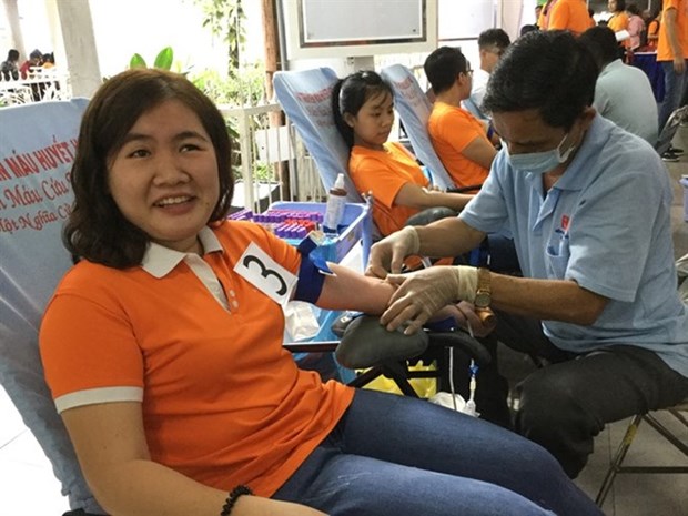 Vietnam rompe nuevo record de sangre donada en programa “Domingo rojo” 2018 hinh anh 1