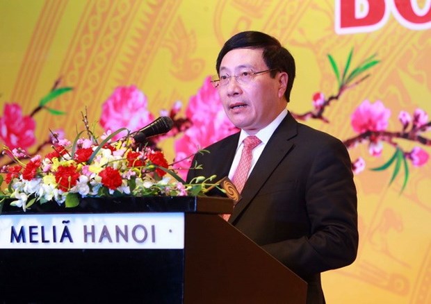 Efectuan encuentro entre autoridades de Hanoi y cuerpo diplomatico en ocasion del Tet hinh anh 1