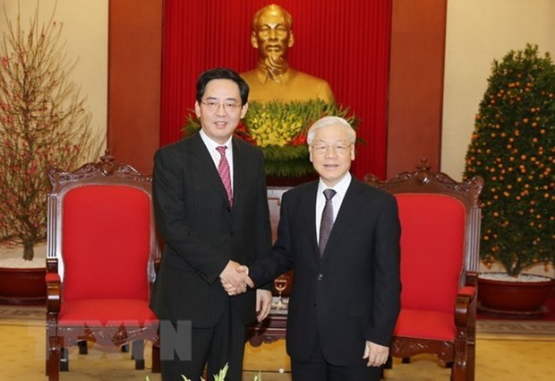 Reconocen aportes de embajador de China a las relaciones con Vietnam hinh anh 1