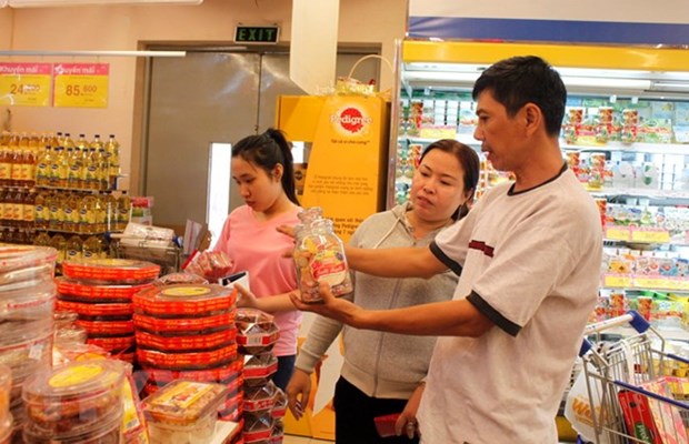 Productos nacionales ganan confianza de consumidores vietnamitas hinh anh 1