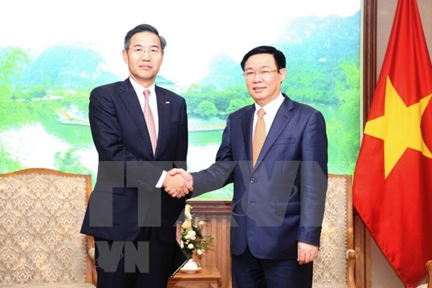 Vietnam facilita actividad del banco japones SMBC hinh anh 1