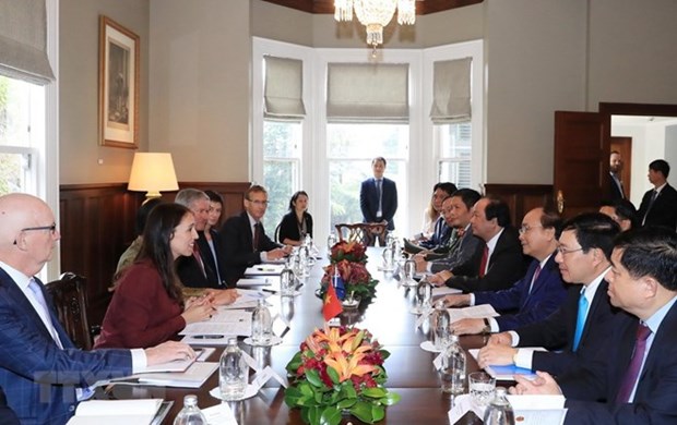 Primeros ministros de Vietnam y Nueva Zelanda acuerdan cooperar en multiples sectores hinh anh 1