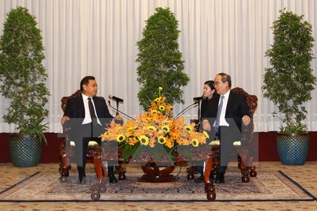 Ciudad Ho Chi Minh prioriza impulsar cooperacion con localidades laosianas hinh anh 1