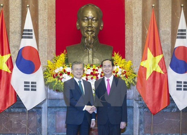 Presidente de Vietnam y Sudcorea sostienen conversaciones oficiales en Hanoi hinh anh 1