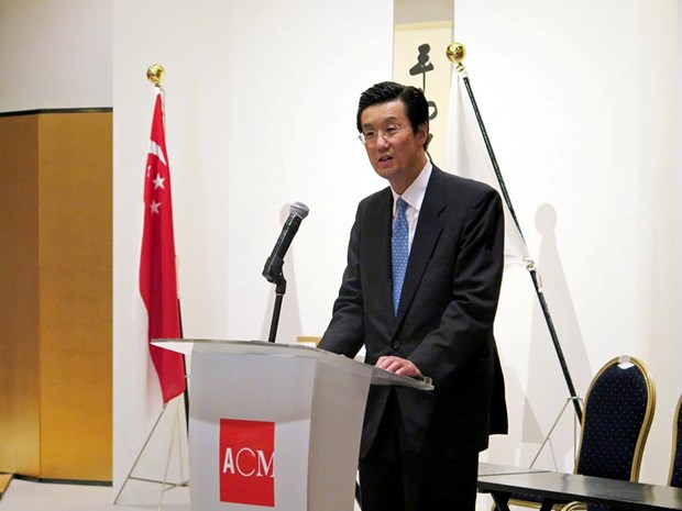 Japon se compromete a promover papel central de ASEAN hinh anh 1