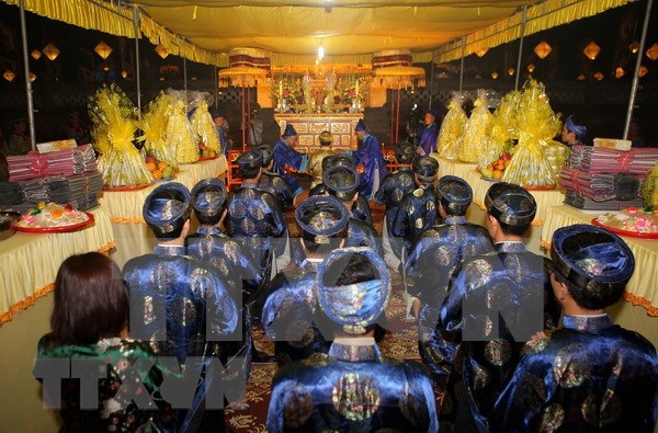 Ritual real en ciudad imperial de Hue pide paz y prosperidad nacional hinh anh 1