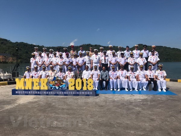 Marina de Vietnam adquiere experiencias en ejercicio naval Komodo 2018 hinh anh 1