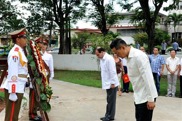 Conmemoran en Cuba natalicio del Presidente Ho Chi Minh hinh anh 1