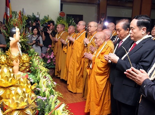 Budistas en Vietnam celebran Dia de Vesak 2562 hinh anh 1