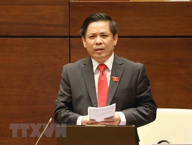 Mayoria de diputados vietnamitas satisfacen con respuestas del ministro de Transporte hinh anh 1