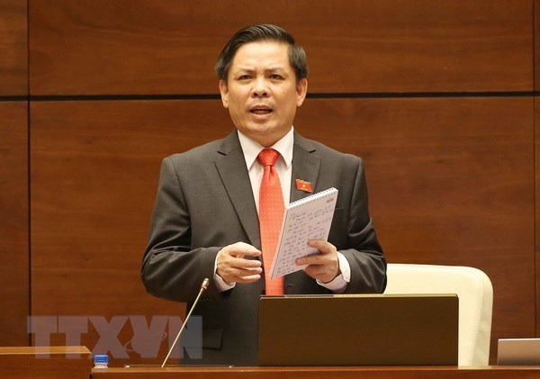 Ministros vietnamitas rinden cuenta ante Asamblea Nacional hinh anh 1