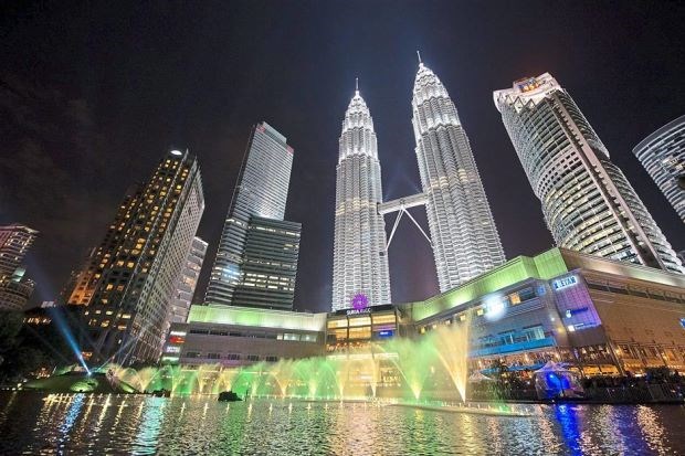 Moody's mantiene estimacion de deuda publica de Malasia en 50,8 por ciento del PIB hinh anh 1