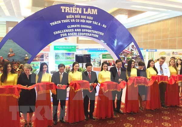 Exponen en Vietnam plantas adaptables al cambio climatico en marco de Conferencia de ASEM hinh anh 1