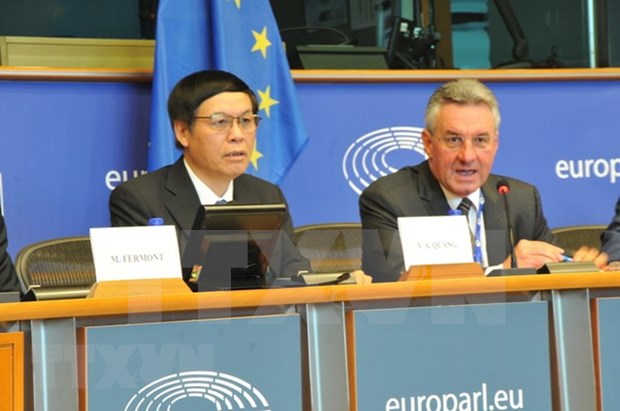 Buscan acelerar la firma y ratificacion de TLC entre Vietnam y UE hinh anh 1