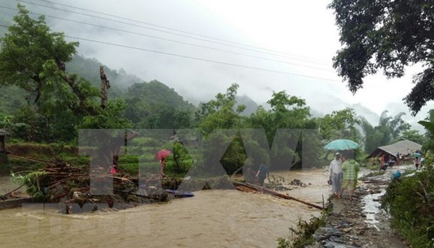 Inundaciones causan perdidas humanas y materiales a la provincia norvietnamita hinh anh 1