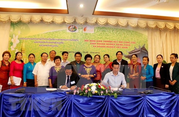 Feria comercial promueve cooperacion economica Vietnam- Laos hinh anh 1