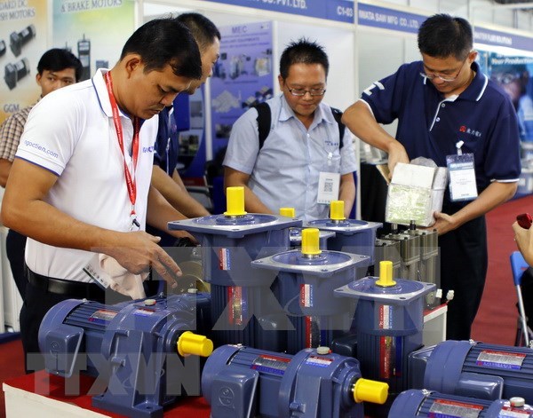 Nutrida participacion en exposicion sobre ingenieria de precision en Vietnam hinh anh 1