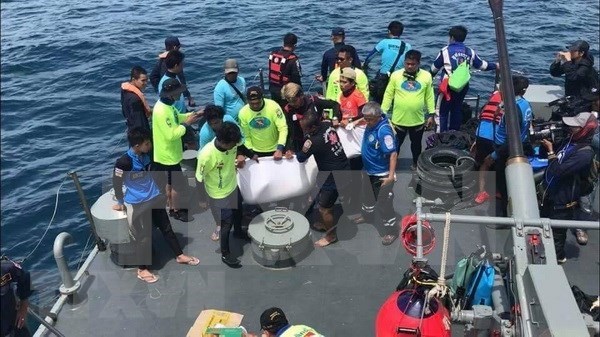 Tailandia imputa el hundimiento de barco en Phuket a turoperadores chinos hinh anh 1